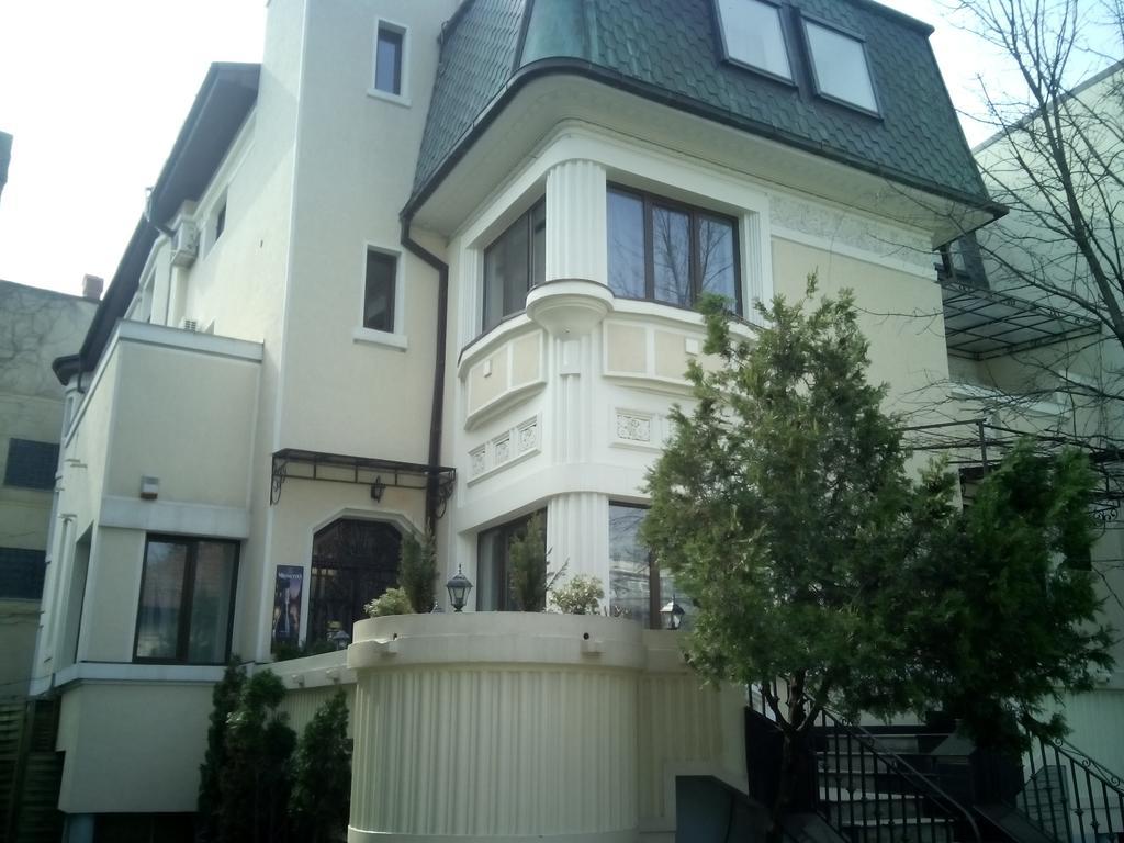 Vila Cornelia Bucharest Luaran gambar